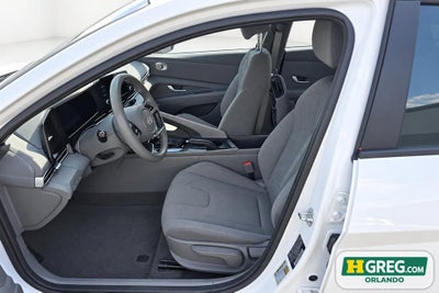 2024 Hyundai Elantra SE