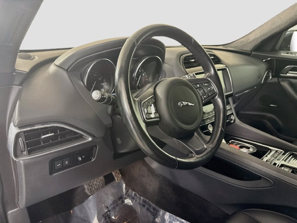 2020 Jaguar F-PACE 25t Premium