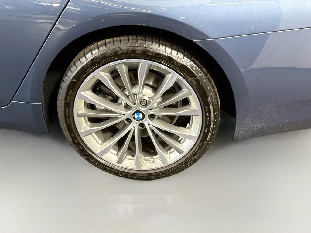 2023 BMW 5 Series 530i