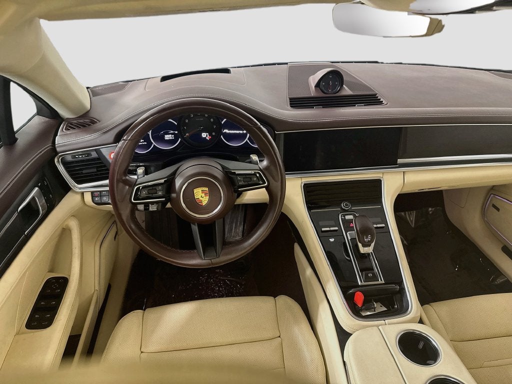 2023 Porsche Panamera 4