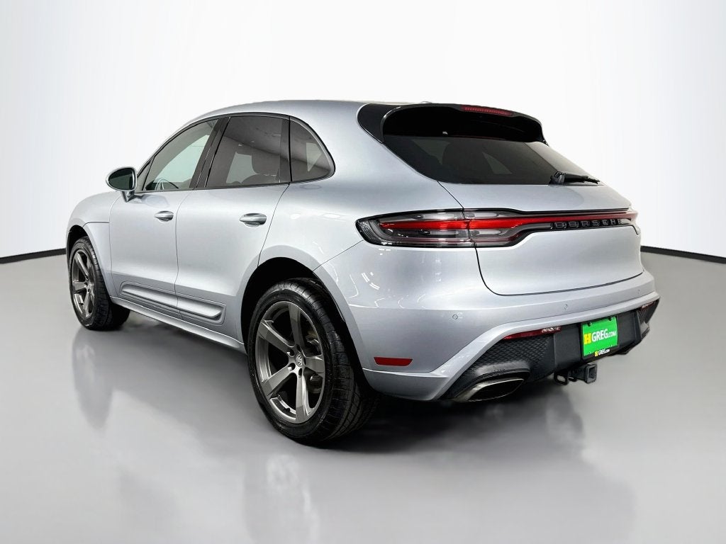 2023 Porsche Macan Base