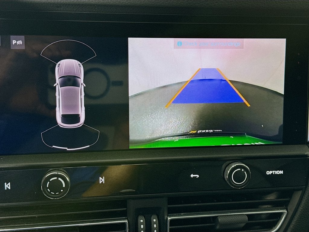 2023 Porsche Macan Base