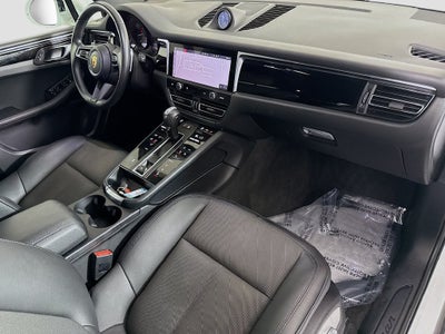 2023 Porsche Macan Base