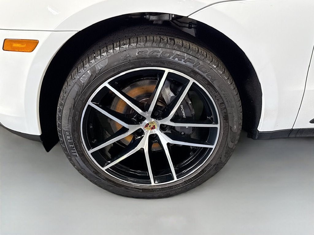 2023 Porsche Macan Base