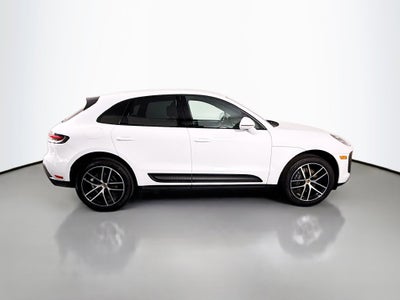 2023 Porsche Macan Base