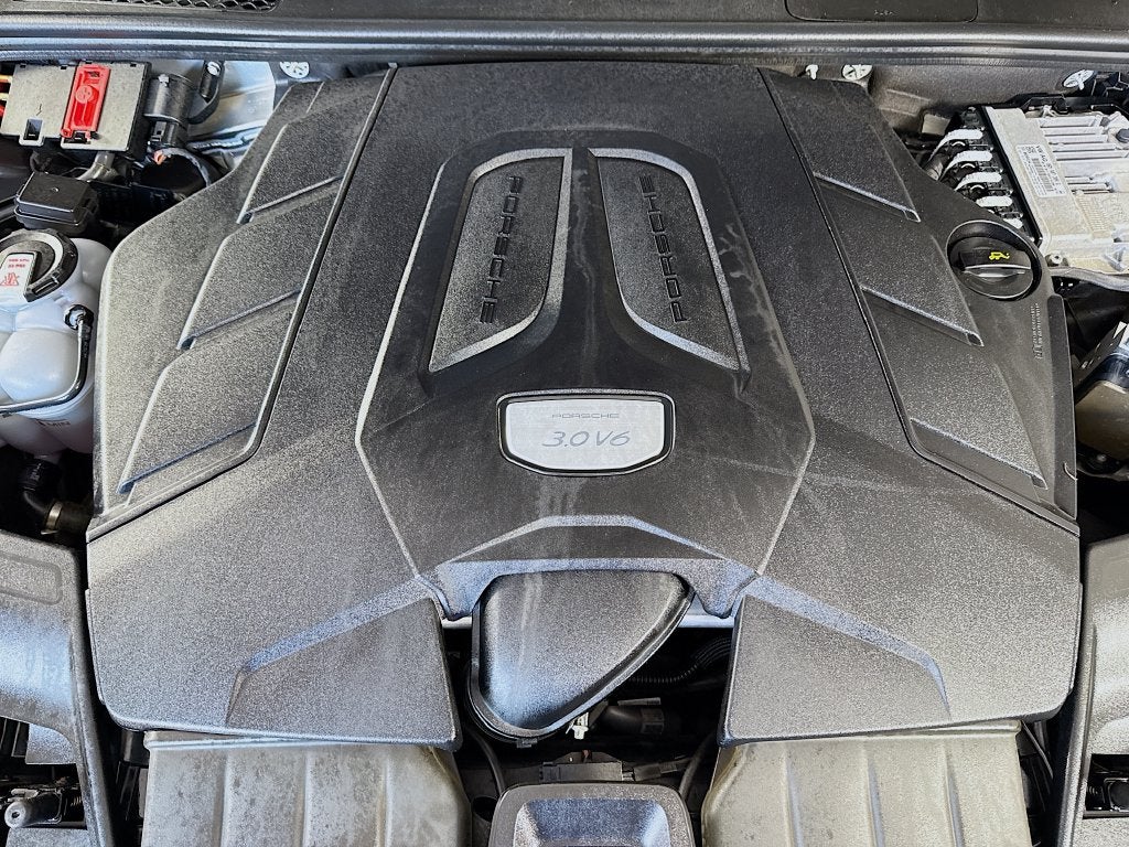 2023 Porsche Cayenne Base