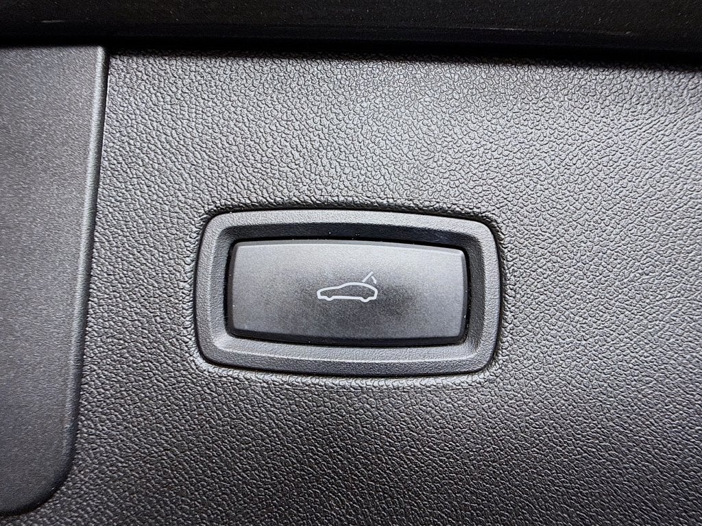 2023 Porsche Cayenne Base