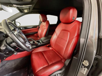 2021 Porsche Cayenne Base