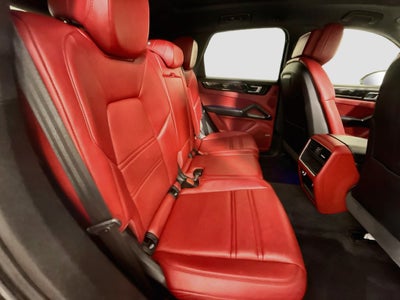 2021 Porsche Cayenne Base
