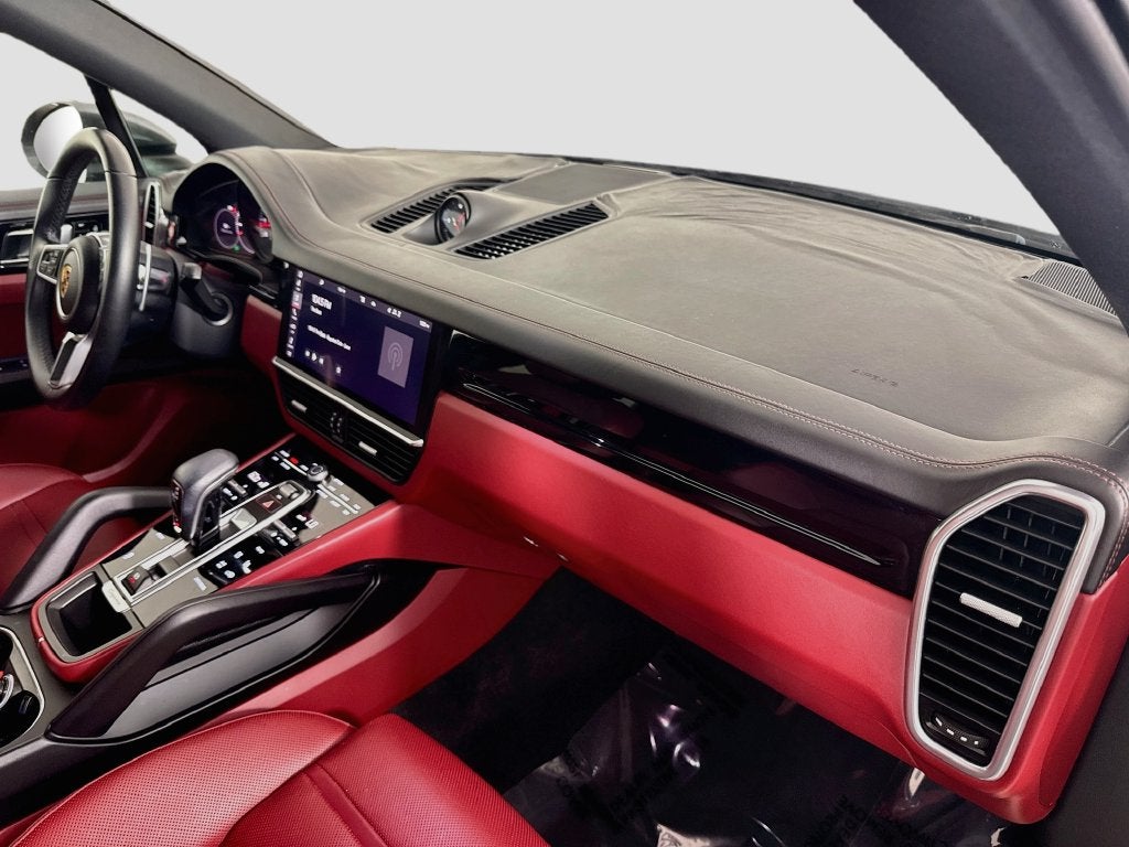 2021 Porsche Cayenne Base