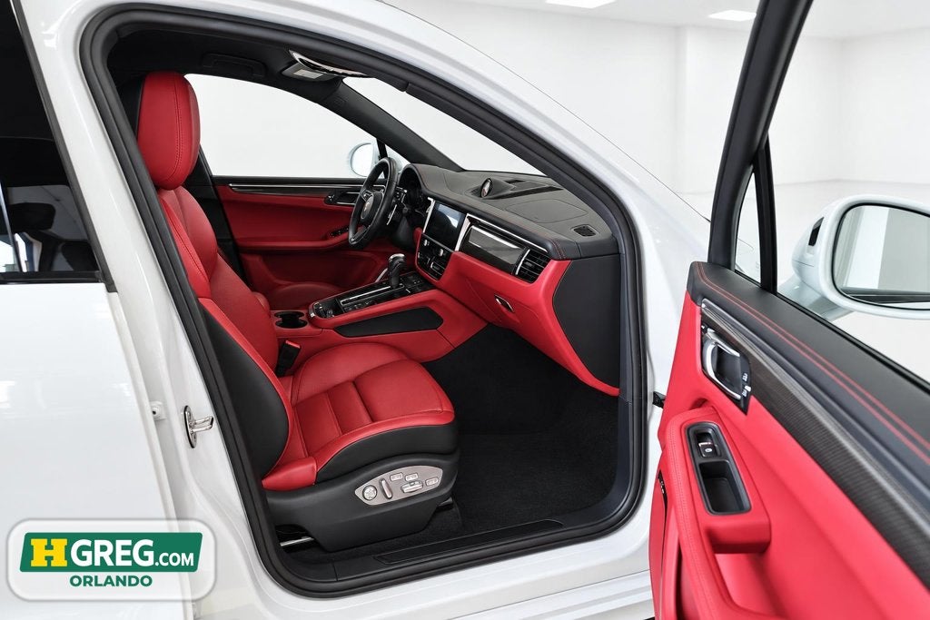 2024 Porsche Macan GTS