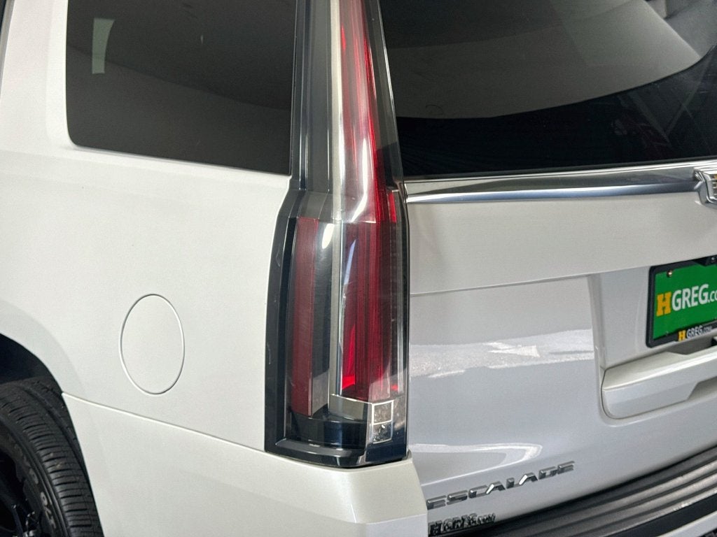 2019 Cadillac Escalade Platinum Edition