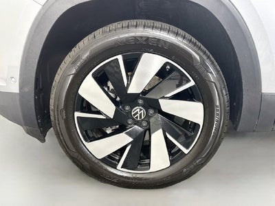 2026 Volkswagen Atlas Cross Sport SE w/Technology