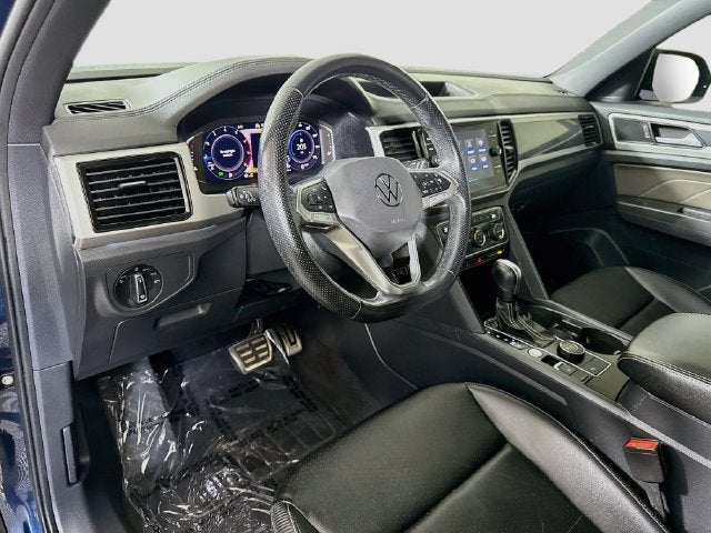 2023 Volkswagen Atlas Cross Sport 2.0T SEL R-Line Black