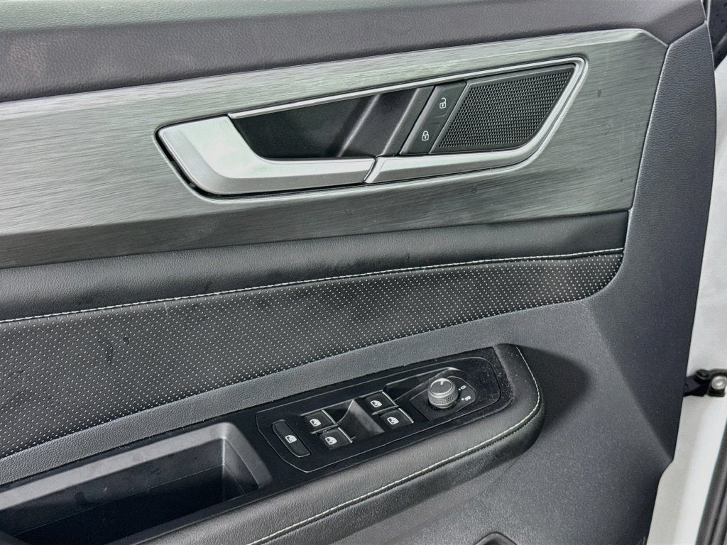 2026 Volkswagen Atlas Cross Sport SE w/Technology
