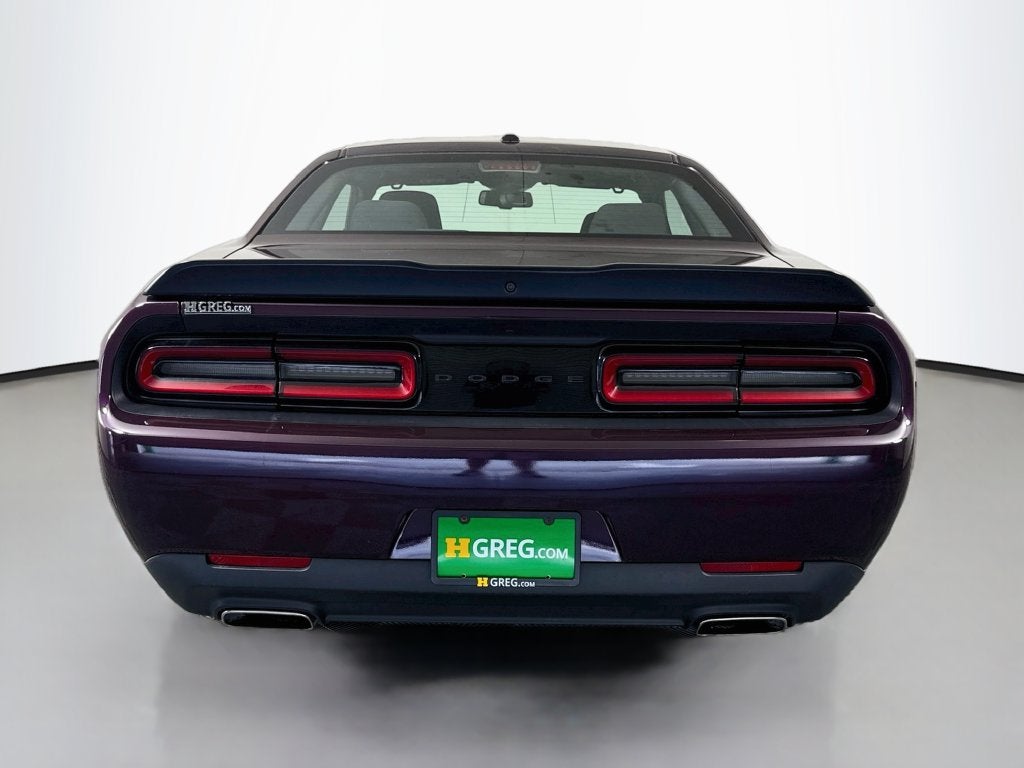 2022 Dodge Challenger SXT