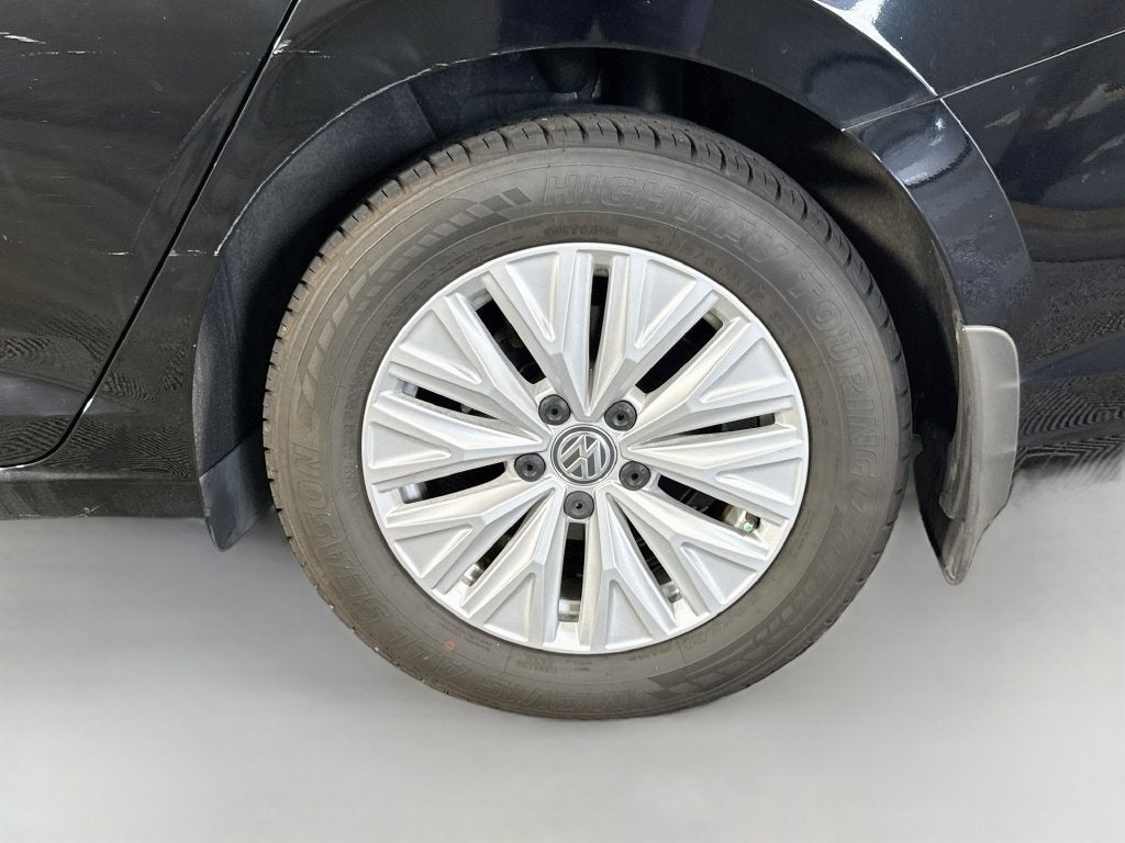 2019 Volkswagen Jetta R-Line