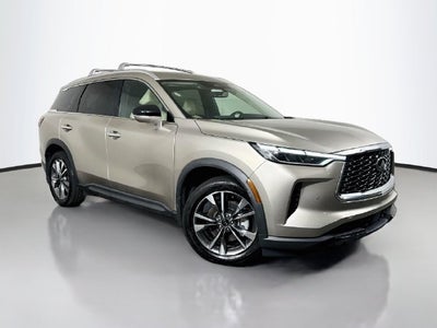 2023 INFINITI QX60 LUXE
