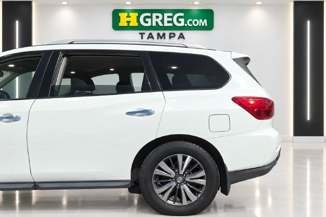 2019 Nissan Pathfinder S