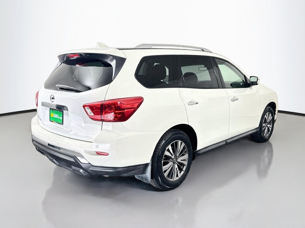 2019 Nissan Pathfinder S
