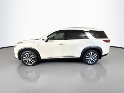 2022 Nissan Pathfinder Platinum