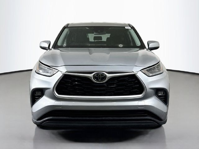 2020 Toyota Highlander LE