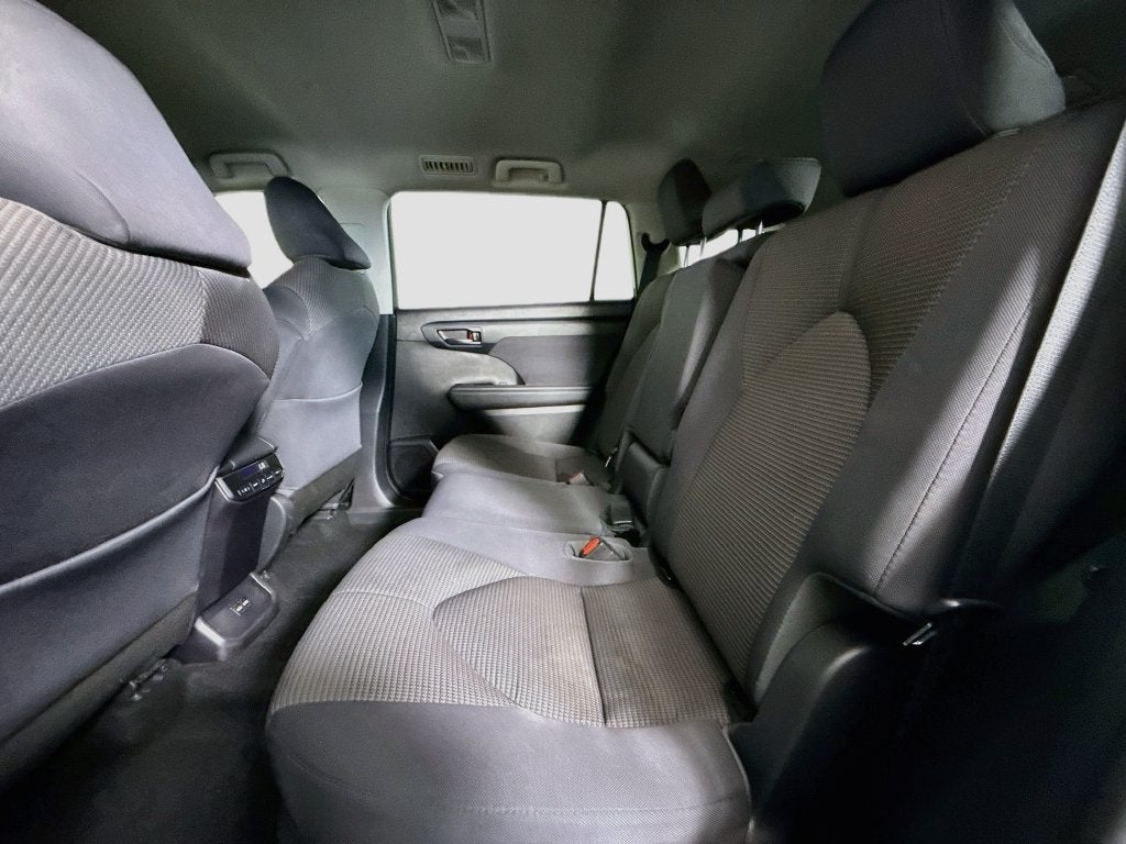 2020 Toyota Highlander LE