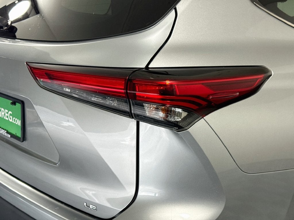 2020 Toyota Highlander LE