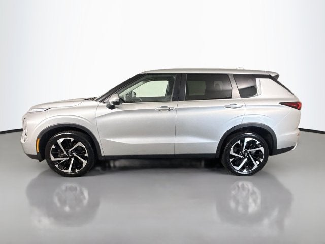 2024 Mitsubishi Outlander SE Black Edition