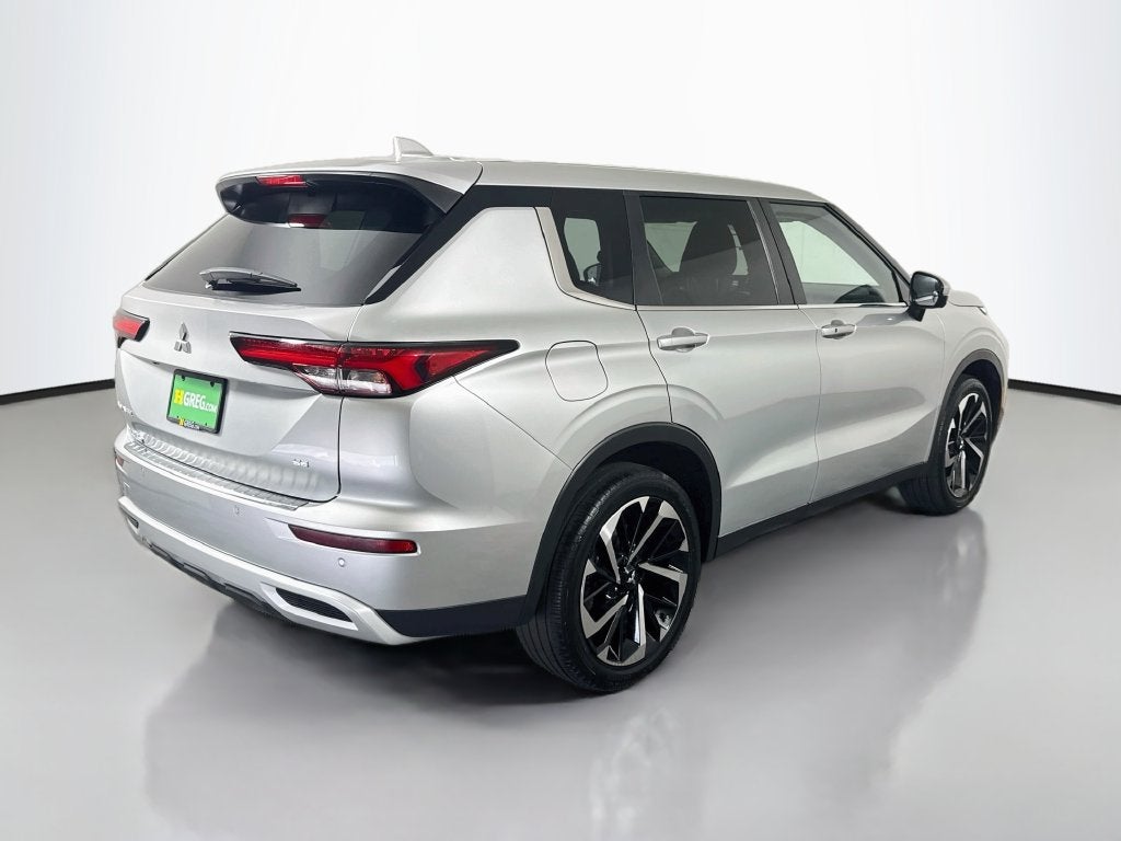2024 Mitsubishi Outlander SE Black Edition