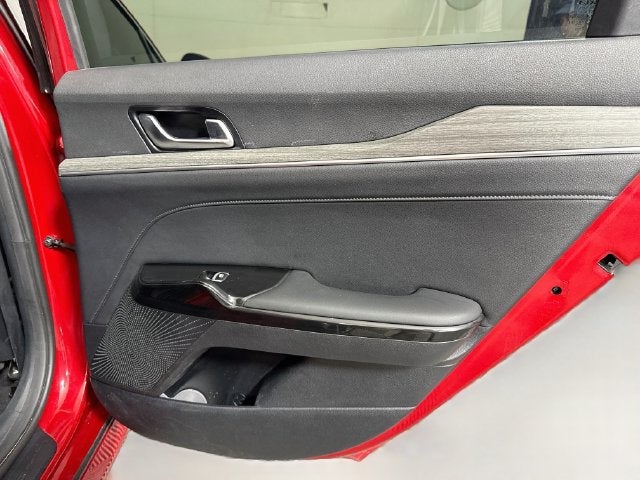 2025 Kia K5 EX