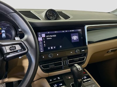 2023 Porsche Macan Base