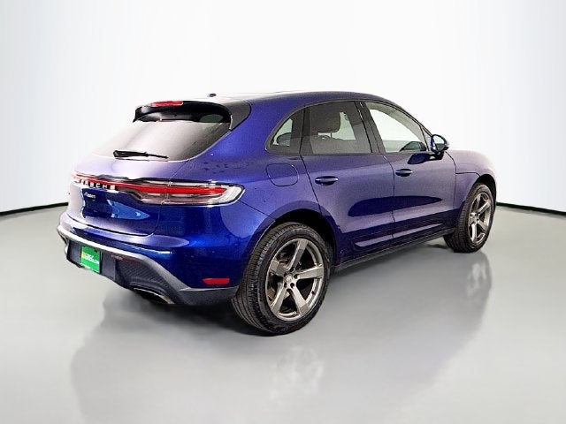 2023 Porsche Macan Base