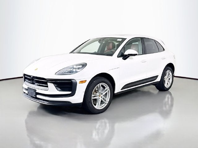 2023 Porsche Macan Base