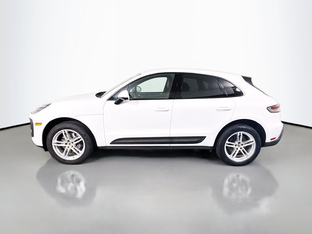 2023 Porsche Macan Base
