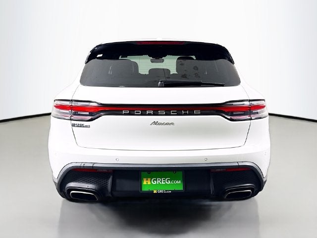 2023 Porsche Macan Base