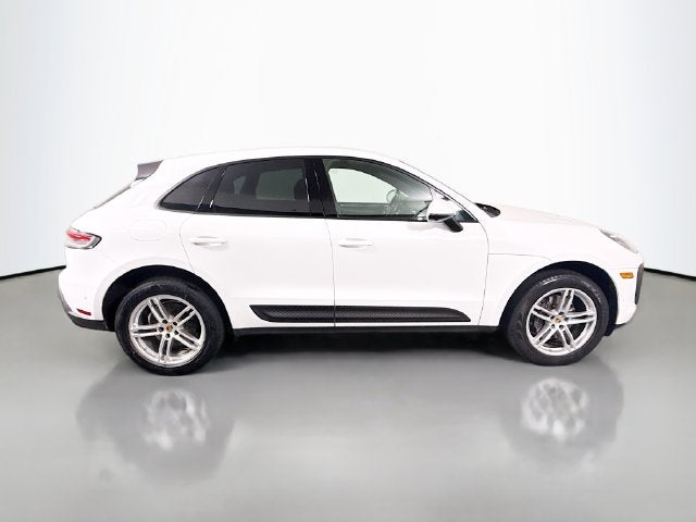 2023 Porsche Macan Base