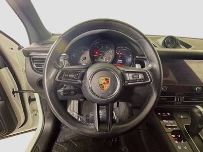 2023 Porsche Macan Base