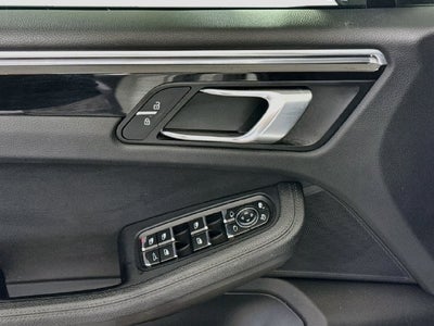 2019 Porsche Macan Base