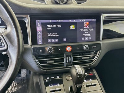 2022 Porsche Macan Base