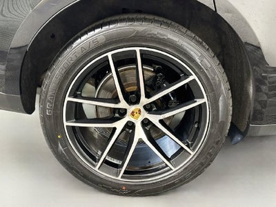 2022 Porsche Macan Base