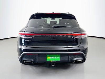 2022 Porsche Macan Base