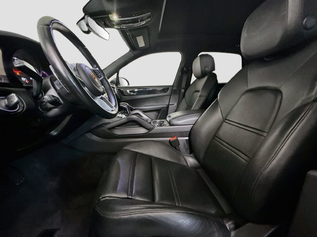2023 Porsche Cayenne Base