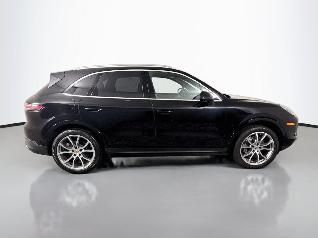2023 Porsche Cayenne Base