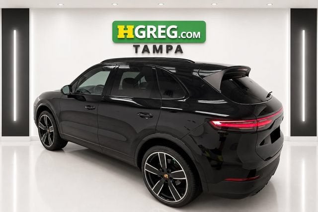 2023 Porsche Cayenne Base
