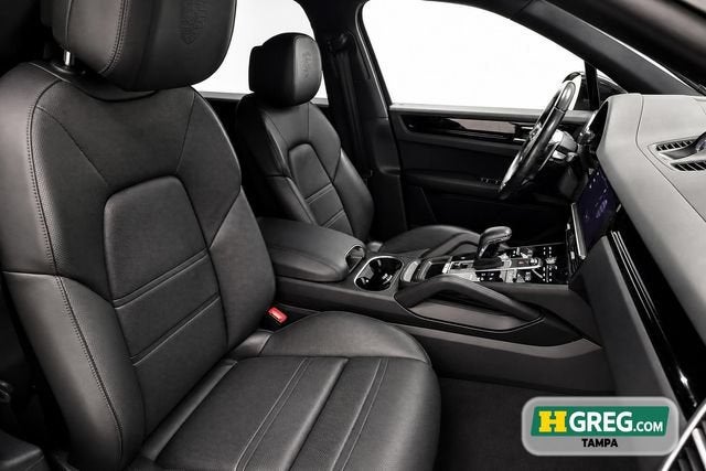 2023 Porsche Cayenne Base