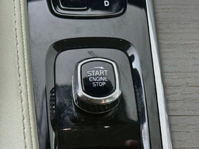 2025 Volvo V90 Cross Country B6