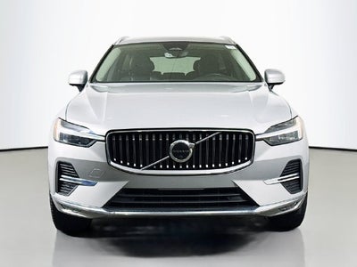 2023 Volvo XC60 B5 Plus Bright Theme