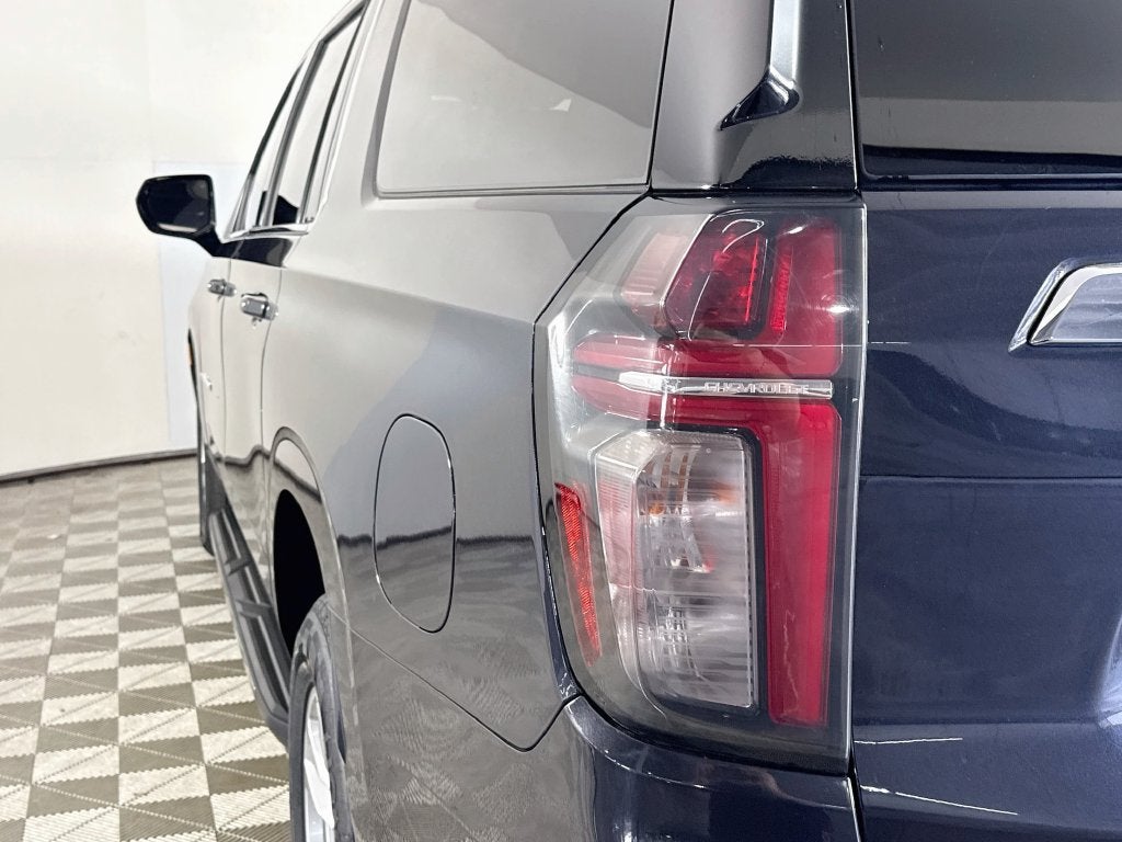 2022 Chevrolet Suburban LT