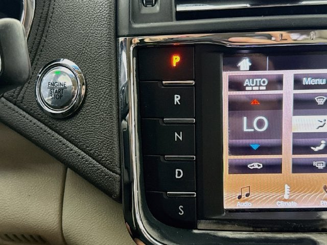2019 Lincoln Continental Select